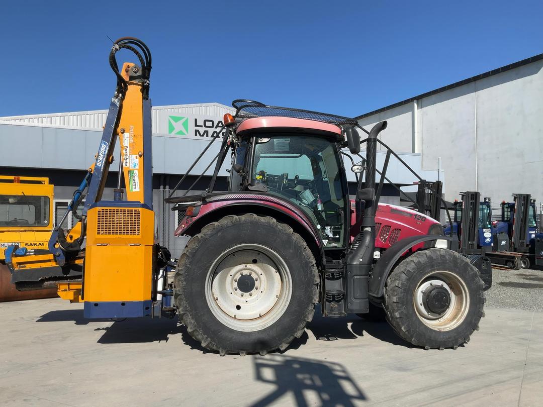 Photo '4' of Case Maxxum CVT 120 Tractor