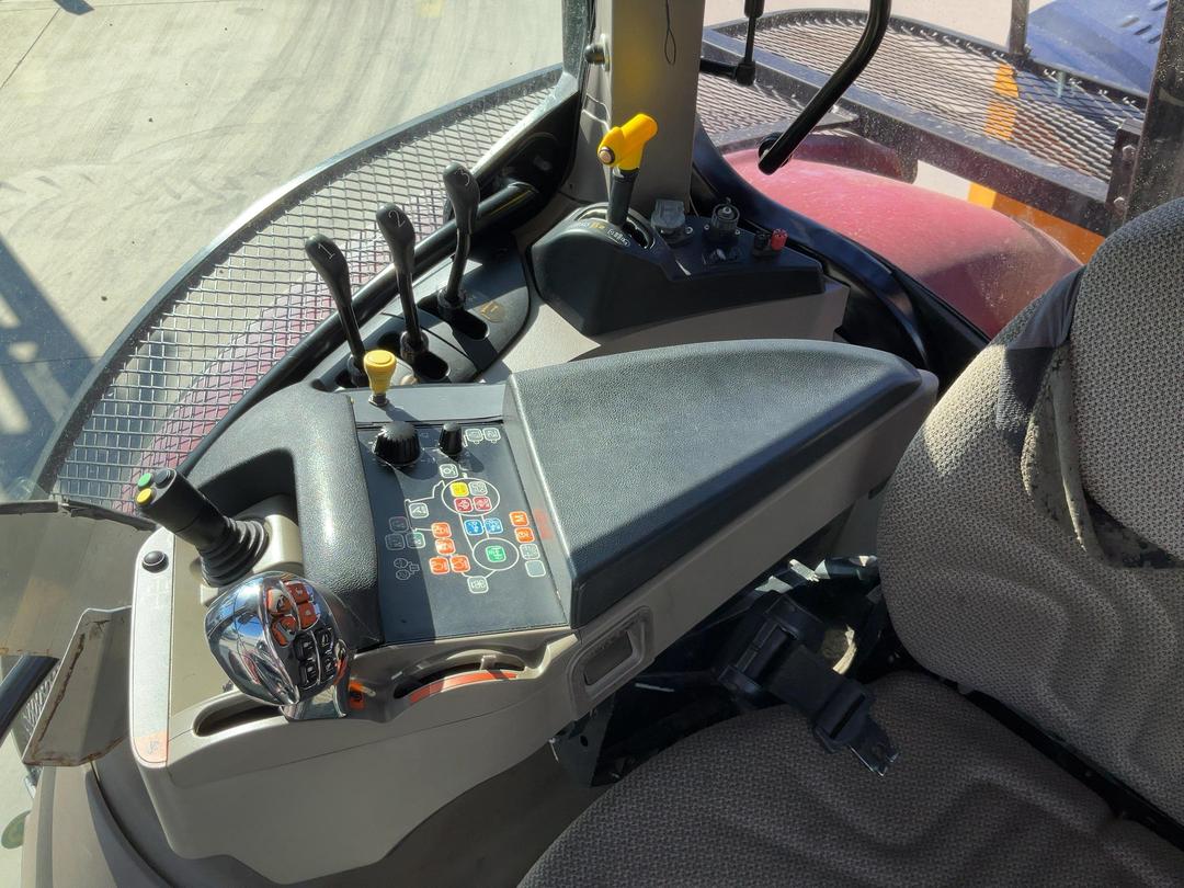 Photo '13' of Case Maxxum CVT 120 Tractor
