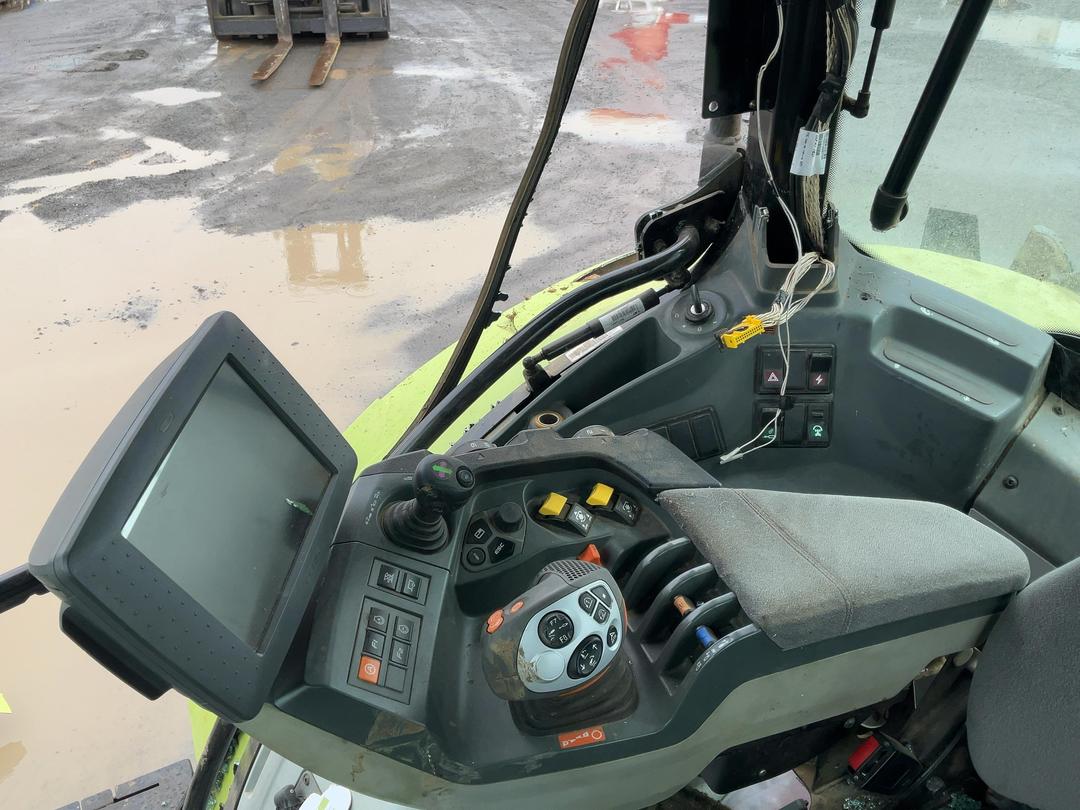 Photo '11' of Claas Arion 650-50 CEBIS T Tractor