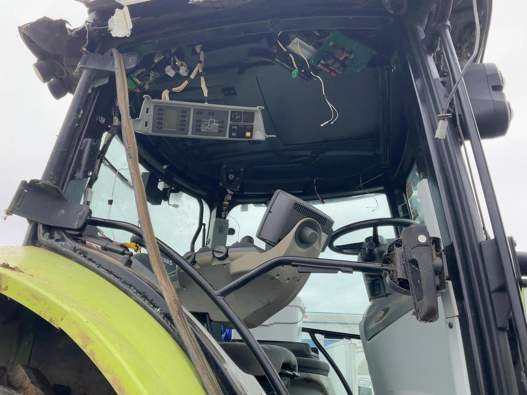 Photo '18' of Claas Arion 650-50 CEBIS T Tractor
