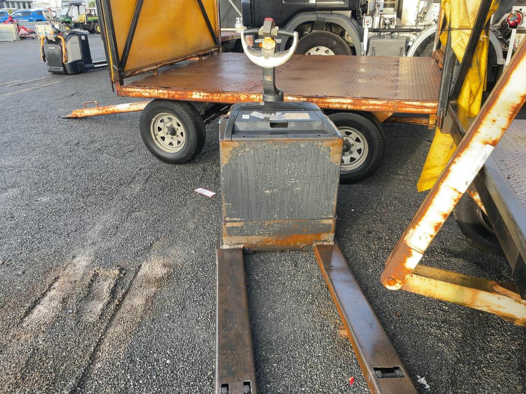 Photo '7' of Crown WT3020 Forklift