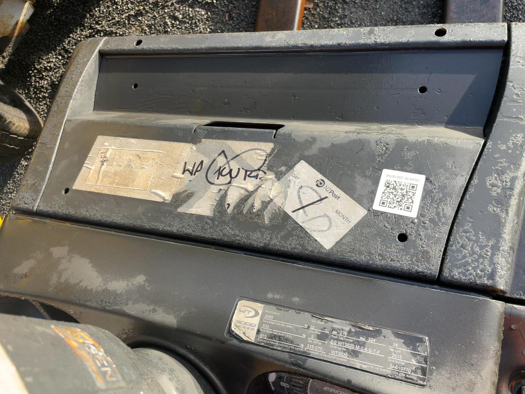 Photo '17' of Crown WT3020 Forklift