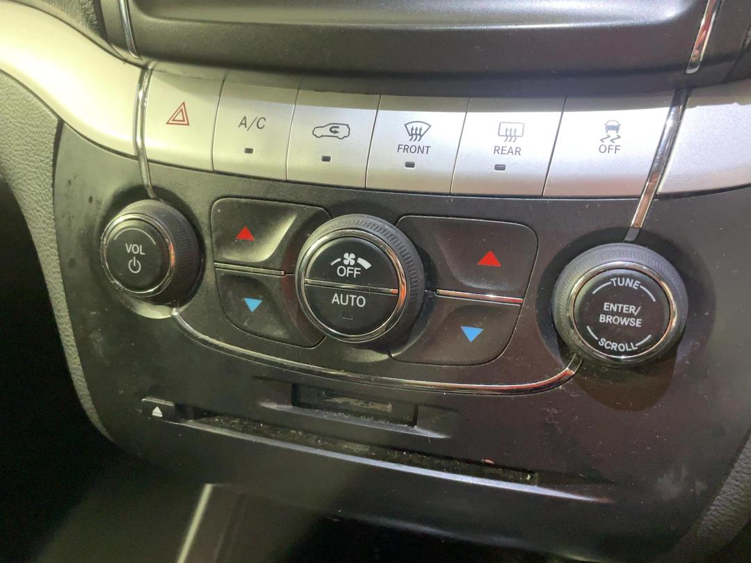 Photo '32' of Dodge Journey