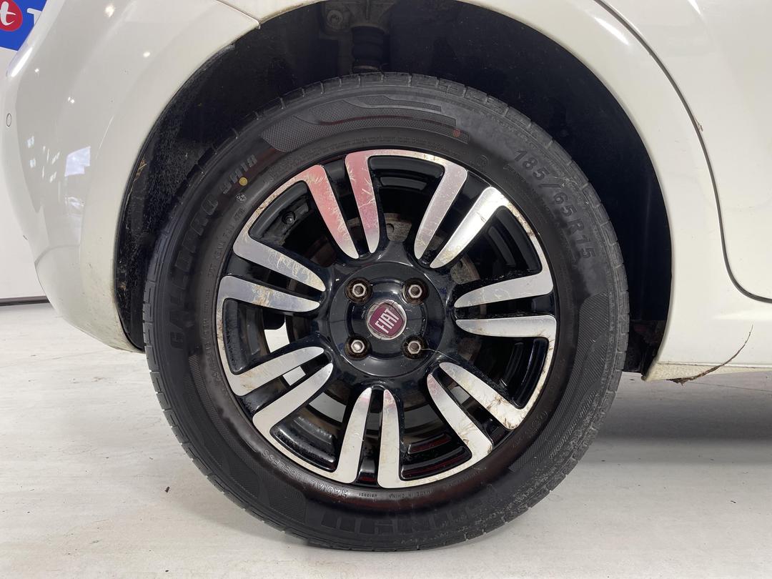 Photo '12' of Fiat Punto