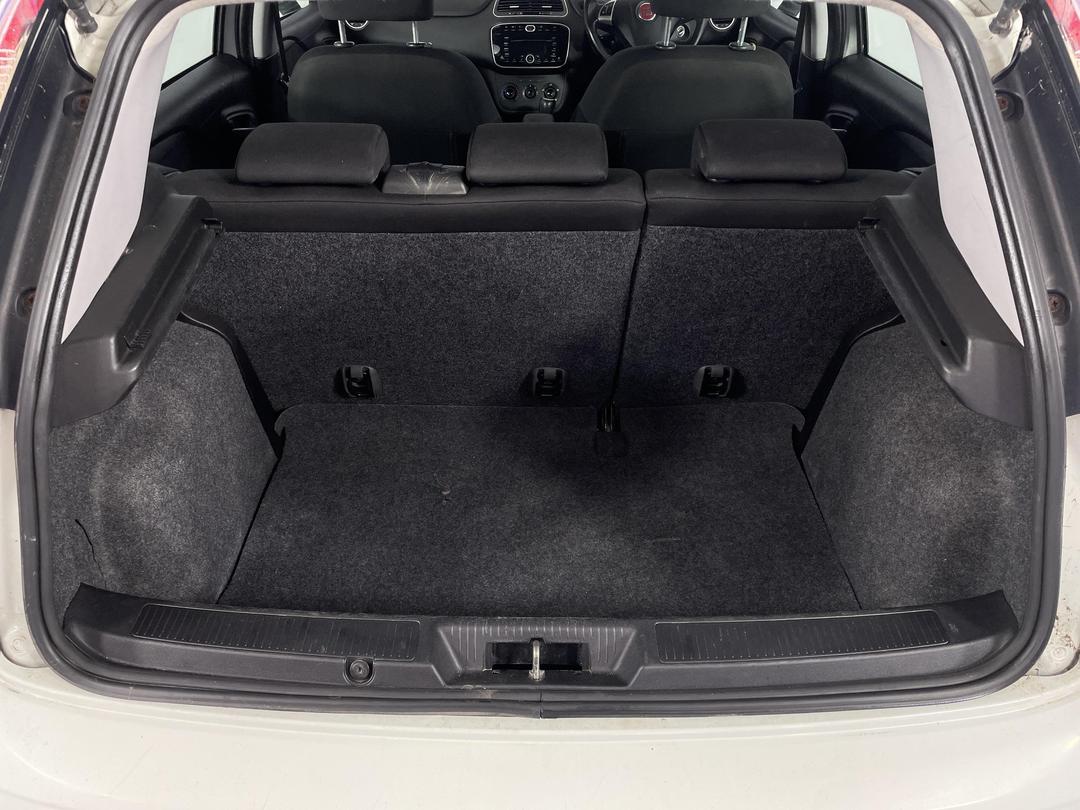 Photo '14' of Fiat Punto