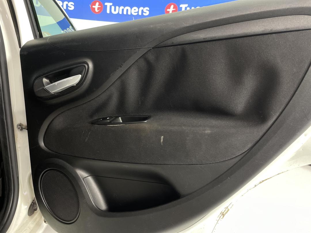 Photo '19' of Fiat Punto