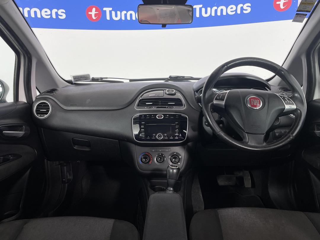 Photo '17' of Fiat Punto