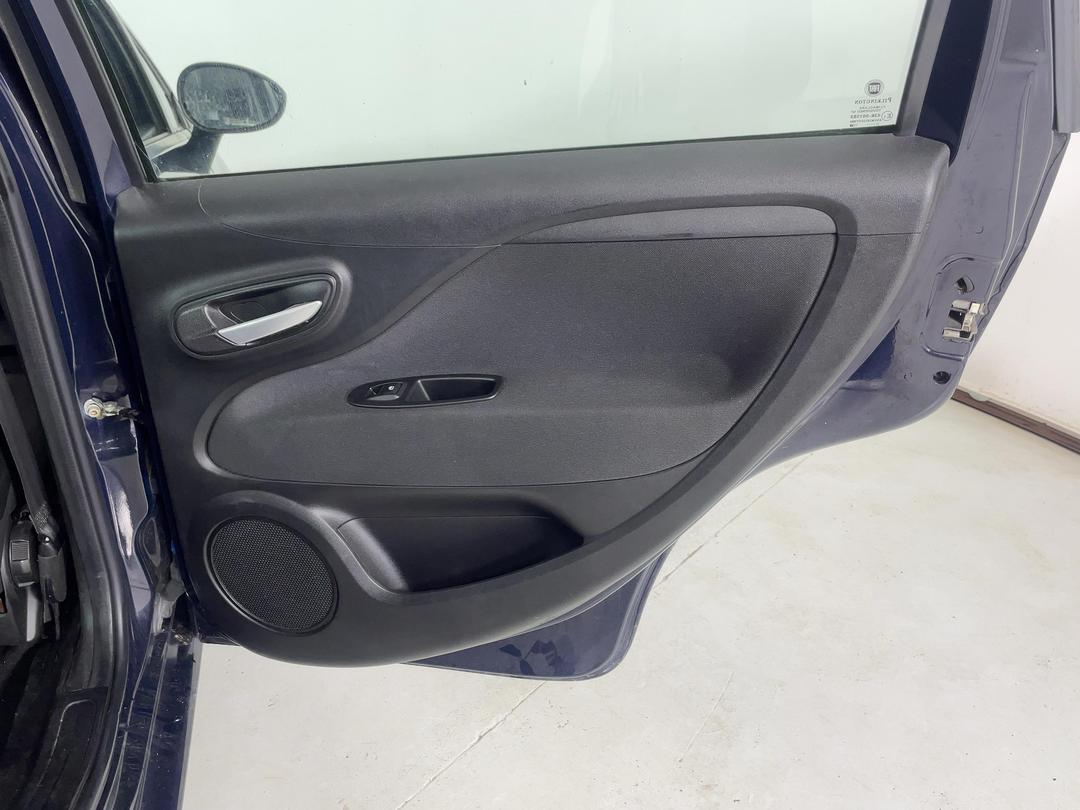 Photo '19' of Fiat Punto