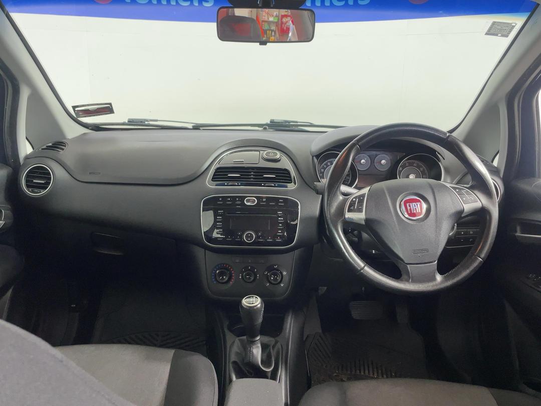 Photo '17' of Fiat Punto