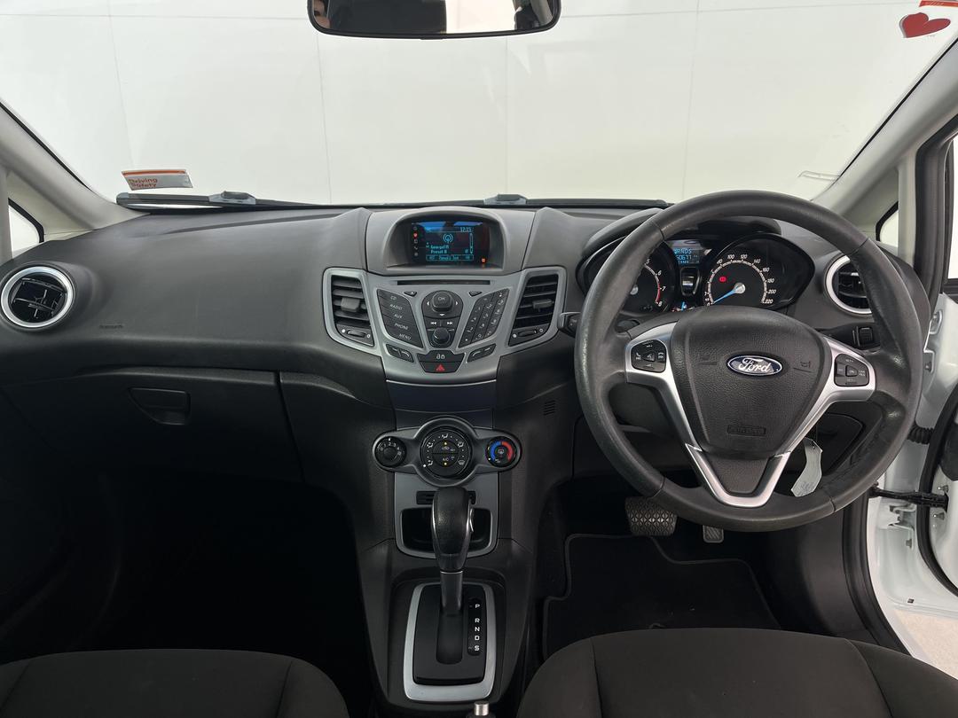 Photo '17' of Ford Fiesta