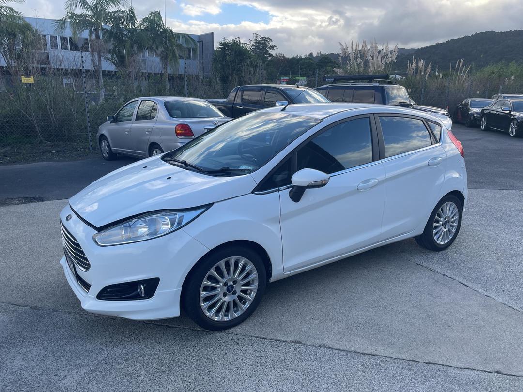 Photo '2' of Ford Fiesta Sport