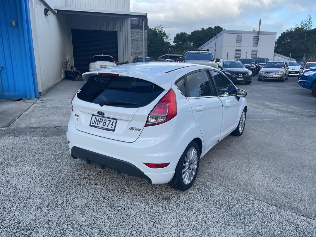 Photo '5' of Ford Fiesta Sport