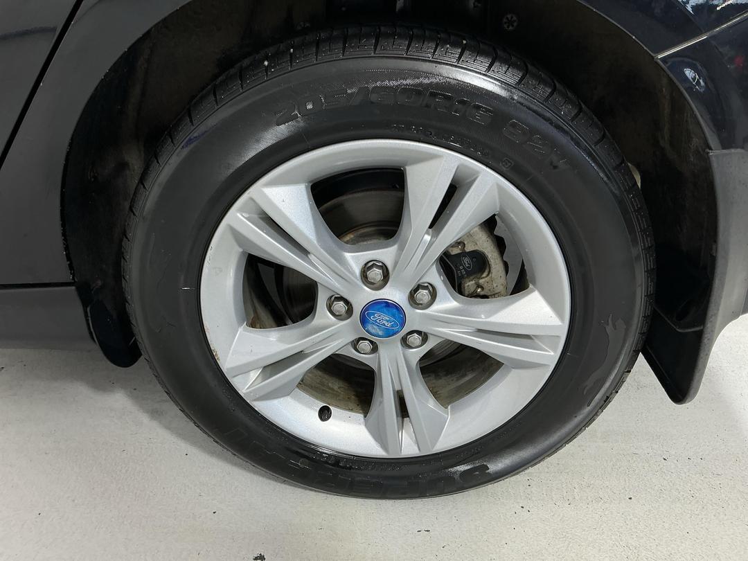 Photo '11' of Ford Focus