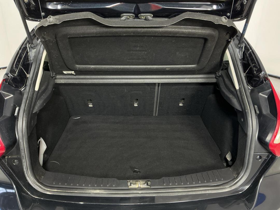 Photo '14' of Ford Focus