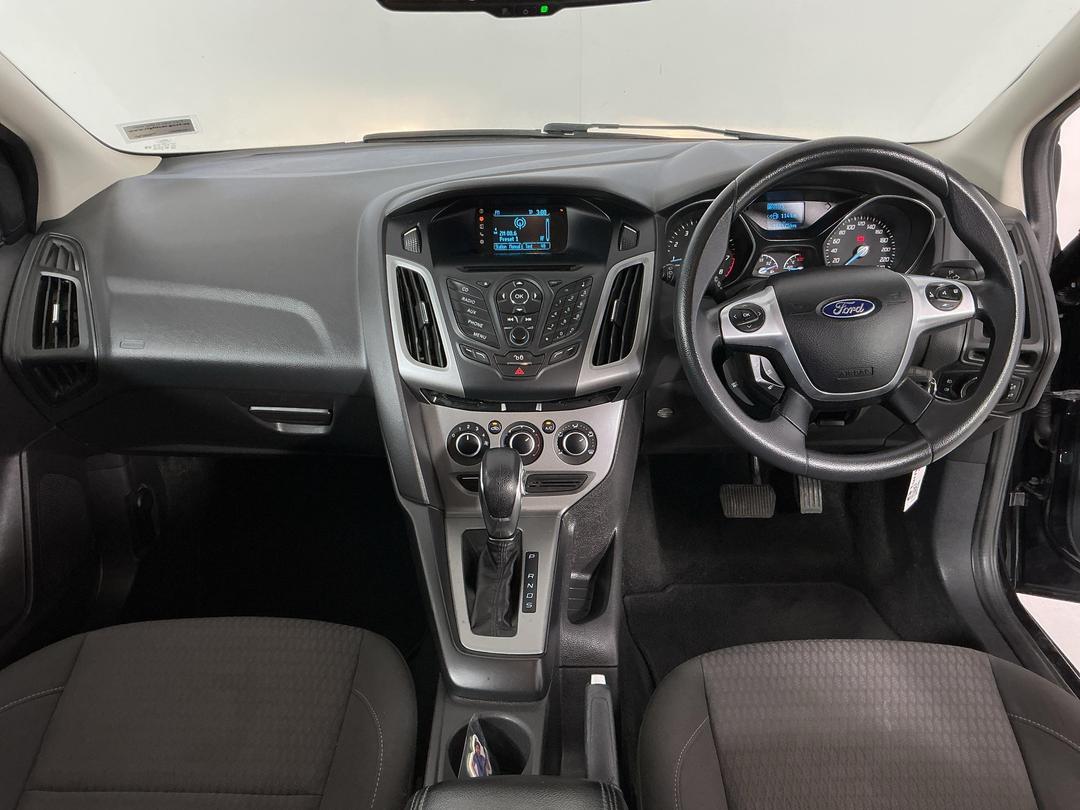 Photo '17' of Ford Focus