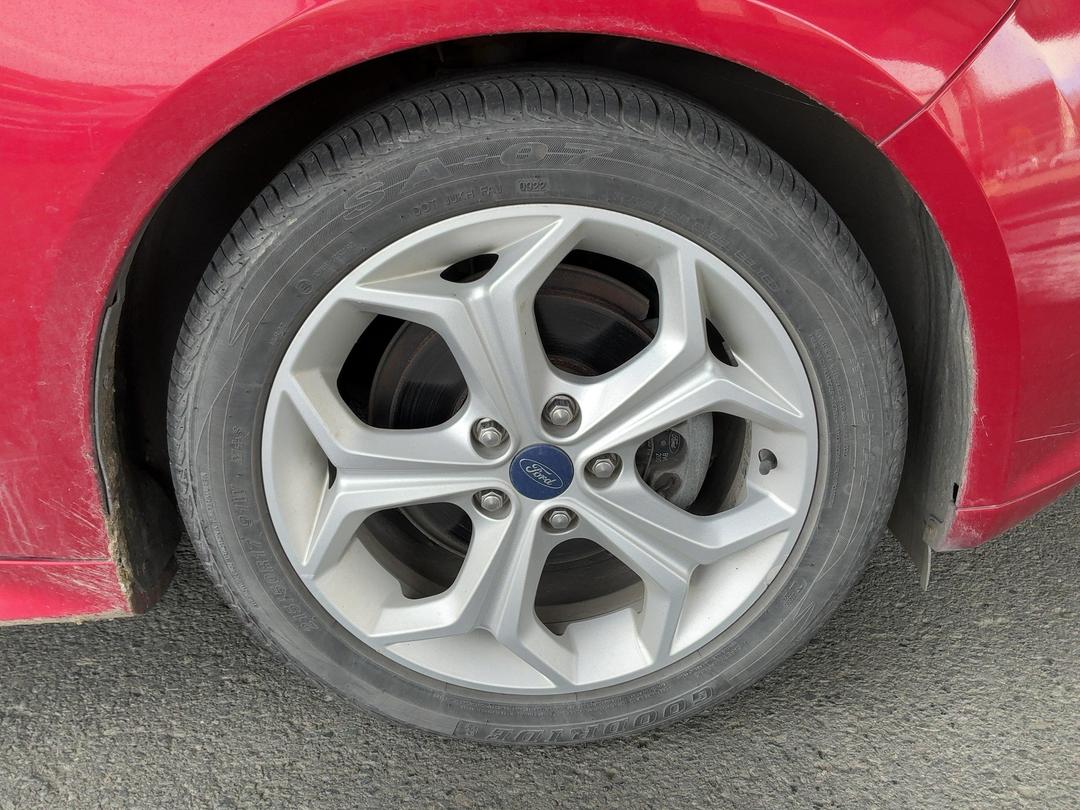 Photo '2' of Ford Focus 2.0 Petrol Auto Photo '2' of Ford Focus 2.0 Petrol Auto