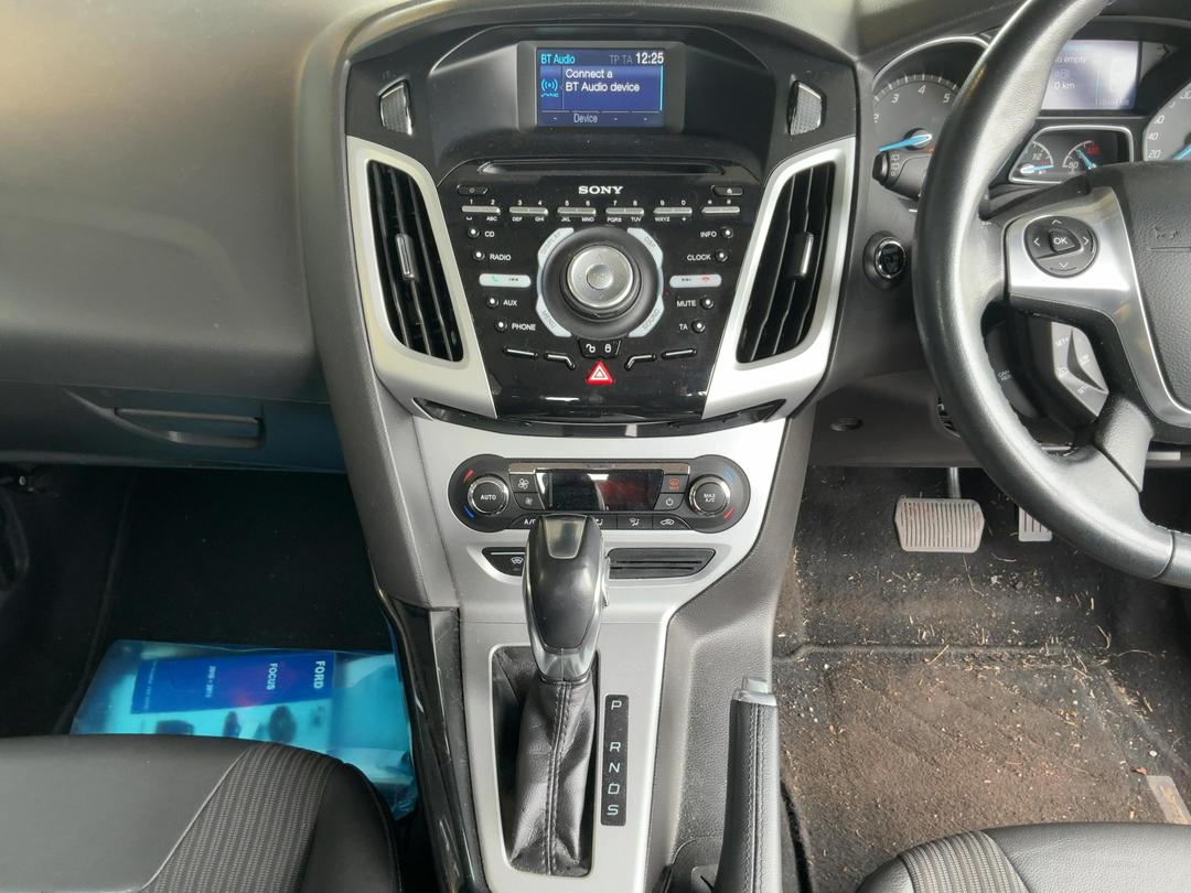 Photo '20' of Ford Focus 2.0 Petrol Auto Photo '20' of Ford Focus 2.0 Petrol Auto