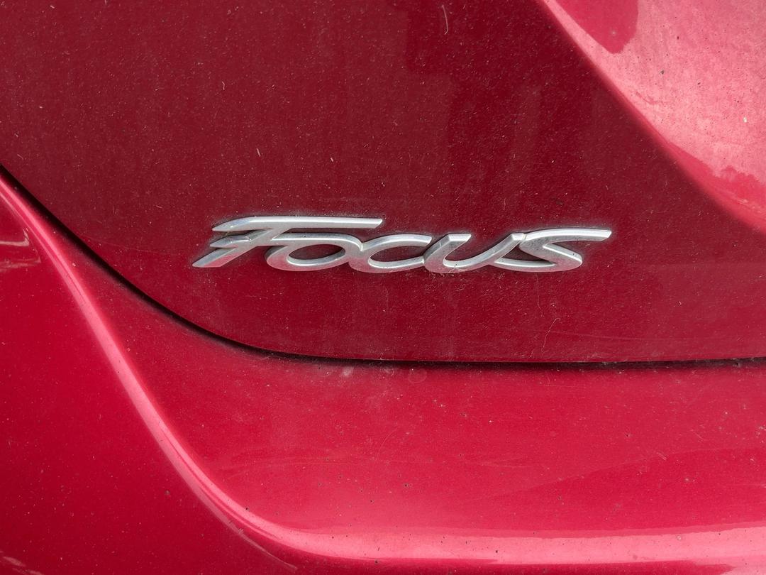 Photo '26' of Ford Focus 2.0 Petrol Auto Photo '26' of Ford Focus 2.0 Petrol Auto
