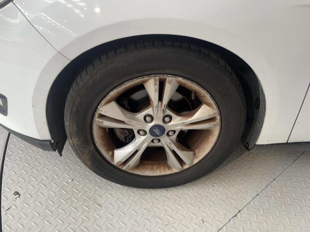 Photo '10' of Ford Focus