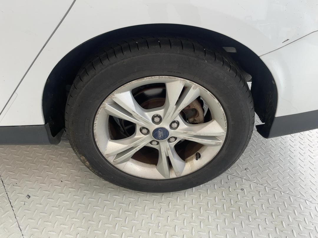 Photo '11' of Ford Focus