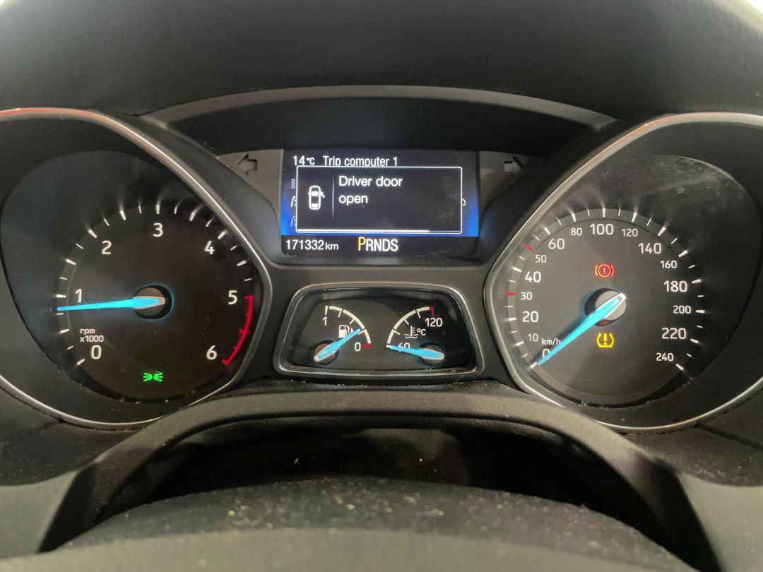 Photo '21' of Ford Focus