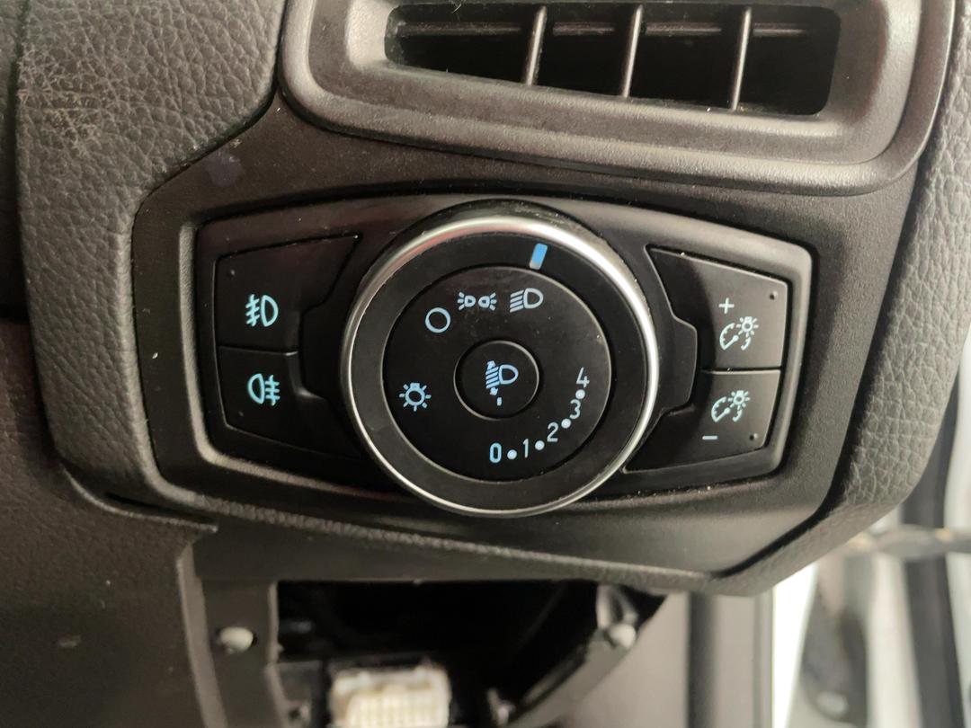 Photo '24' of Ford Focus