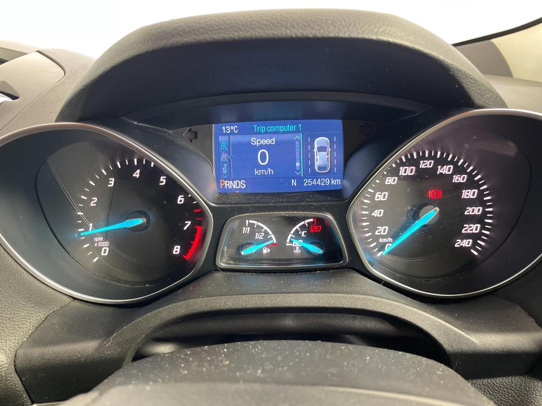 Photo '21' of Ford Kuga