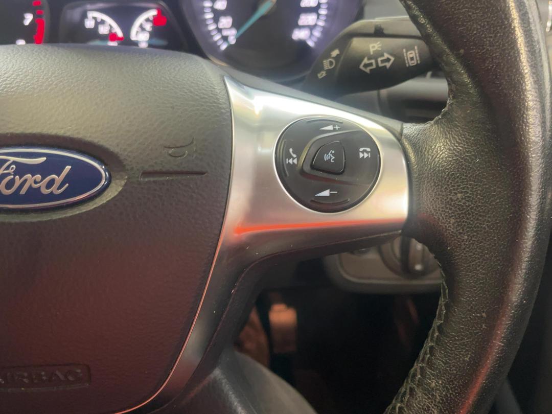 Photo '24' of Ford Kuga