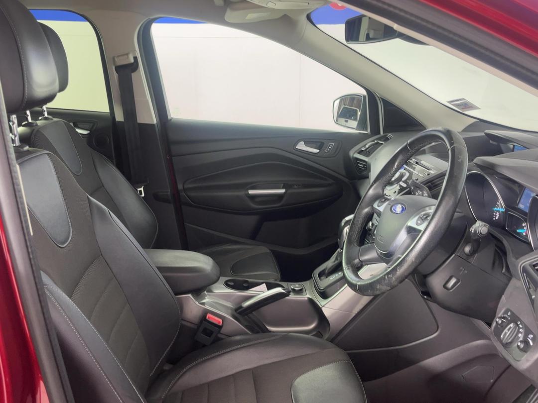 Photo '16' of Ford Kuga
