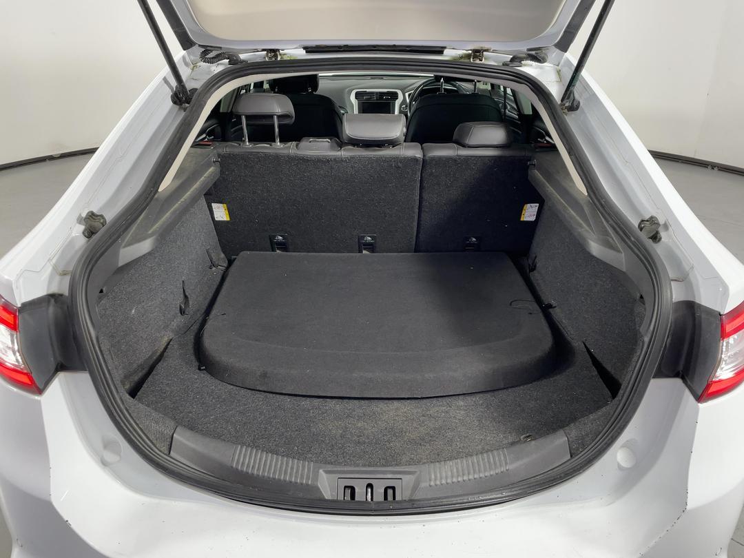 Photo '14' of Ford Mondeo