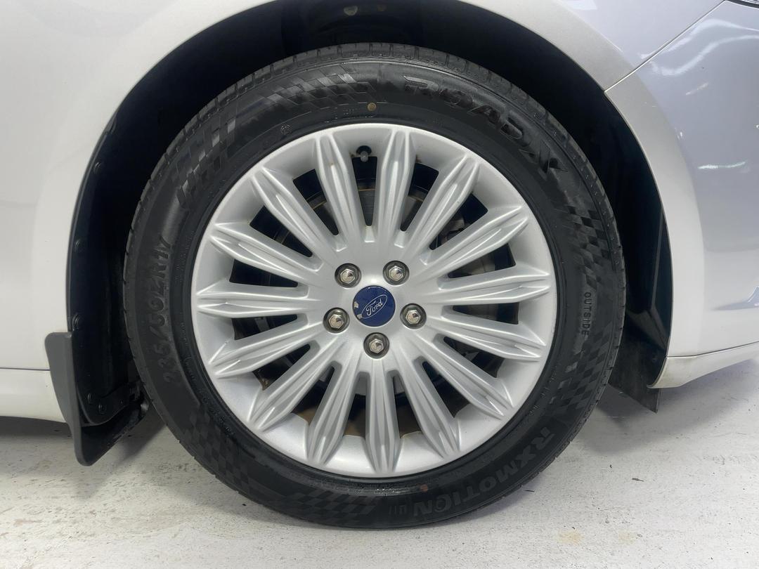 Photo '9' of Ford Mondeo