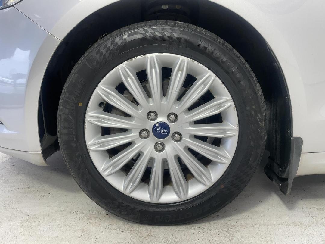 Photo '10' of Ford Mondeo