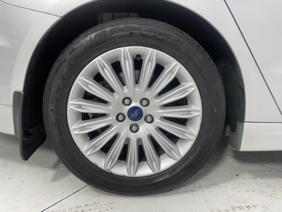 Photo '12' of Ford Mondeo