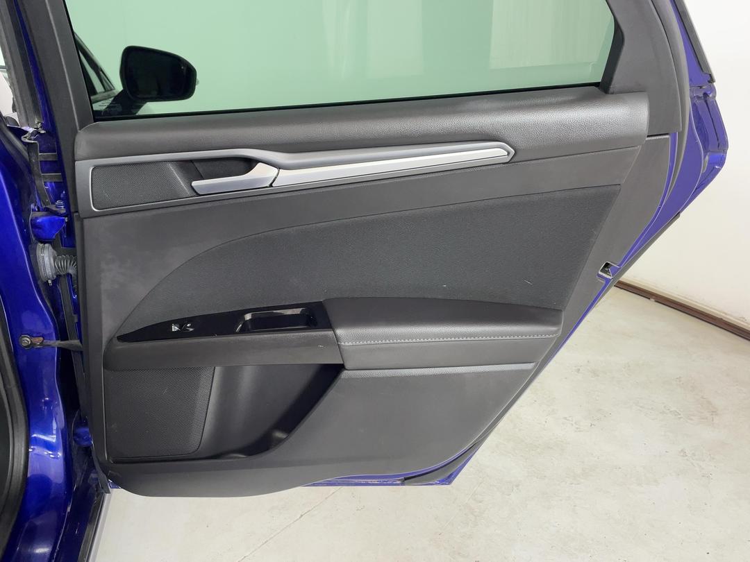 Photo '19' of Ford Mondeo