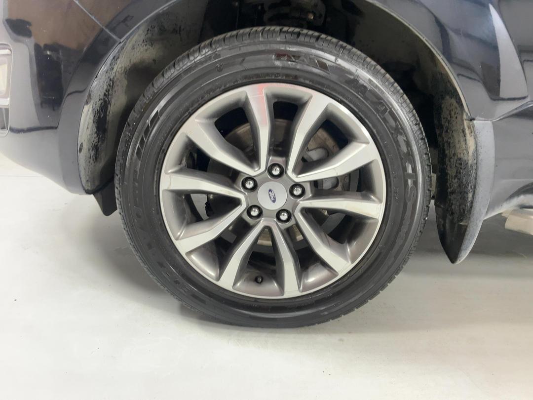 Photo '10' of Ford Territory