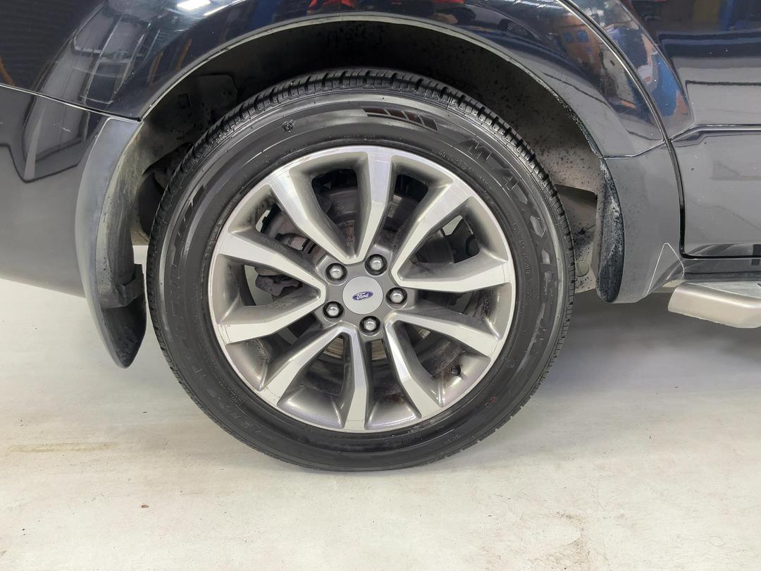 Photo '12' of Ford Territory