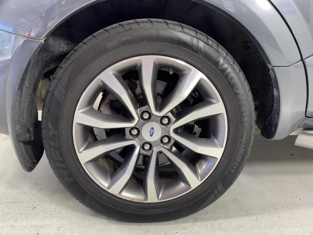 Photo '12' of Ford Territory