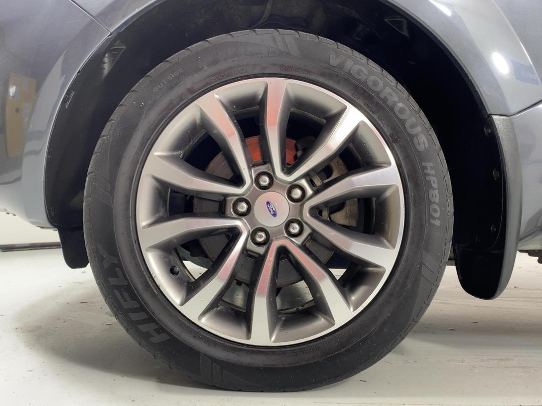 Photo '10' of Ford Territory