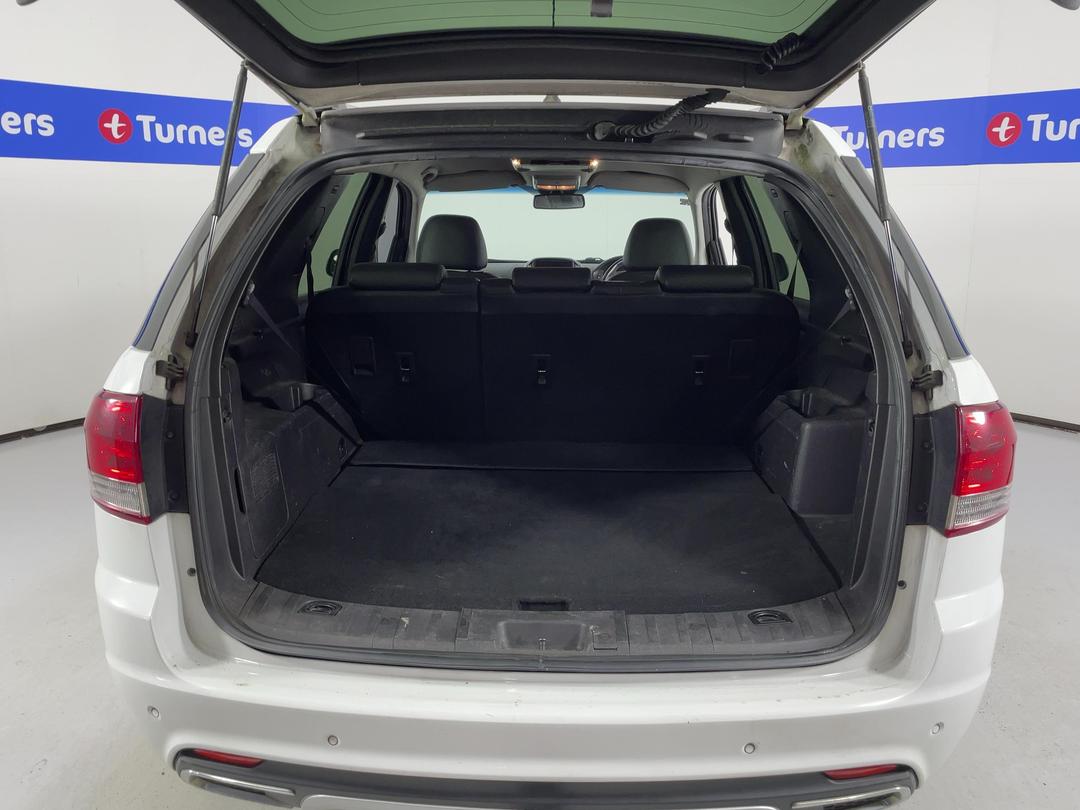 Photo '14' of Ford Territory