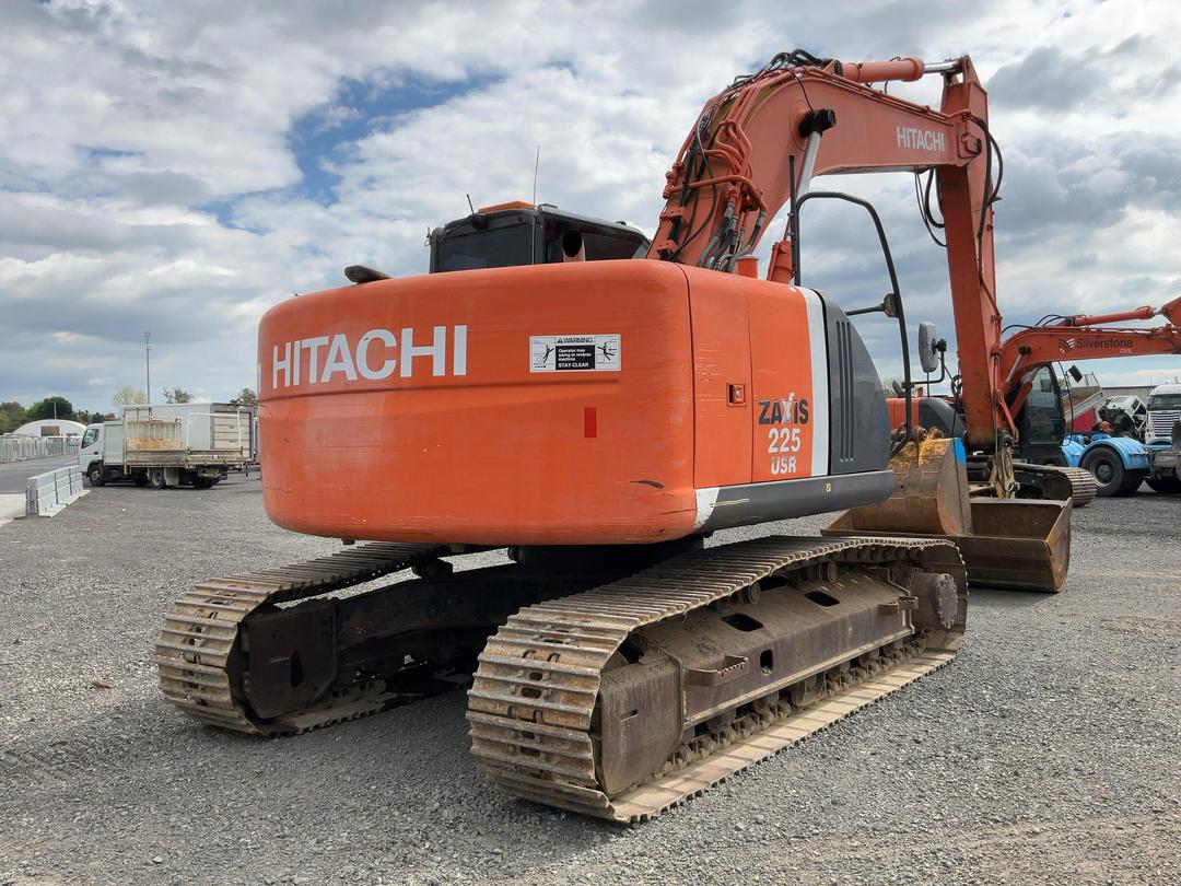 Photo '4' of Hitatchi ZX225USR-3 Excavator