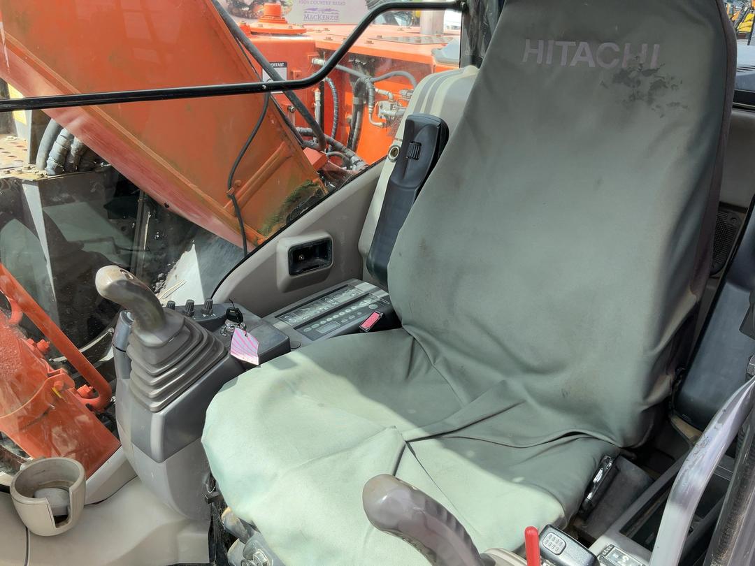 Photo '13' of Hitatchi ZX225USR-3 Excavator