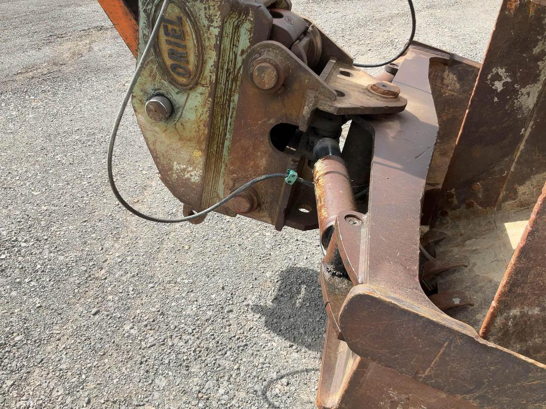 Photo '27' of Hitatchi ZX225USR-3 Excavator