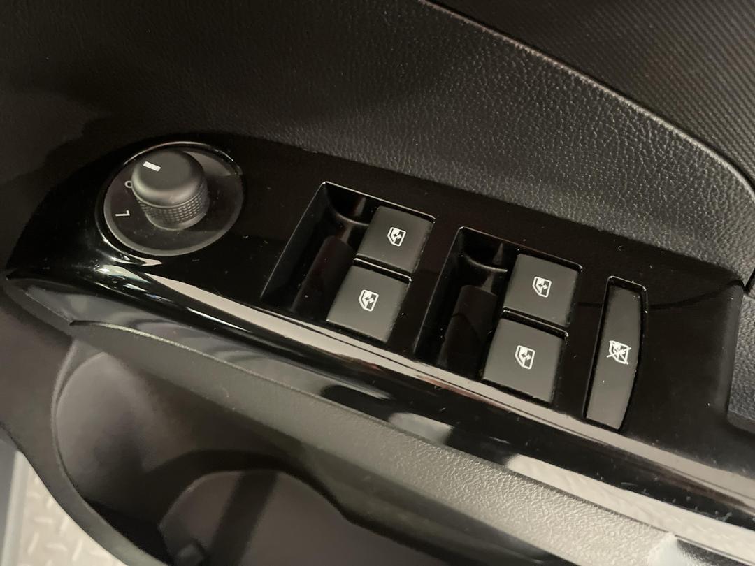 Photo '23' of Holden Barina