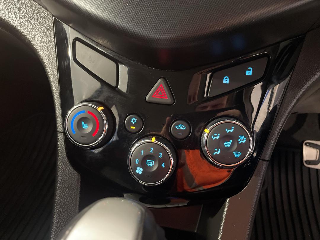 Photo '29' of Holden Barina