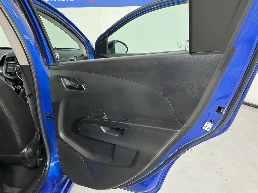 Photo '19' of Holden Barina