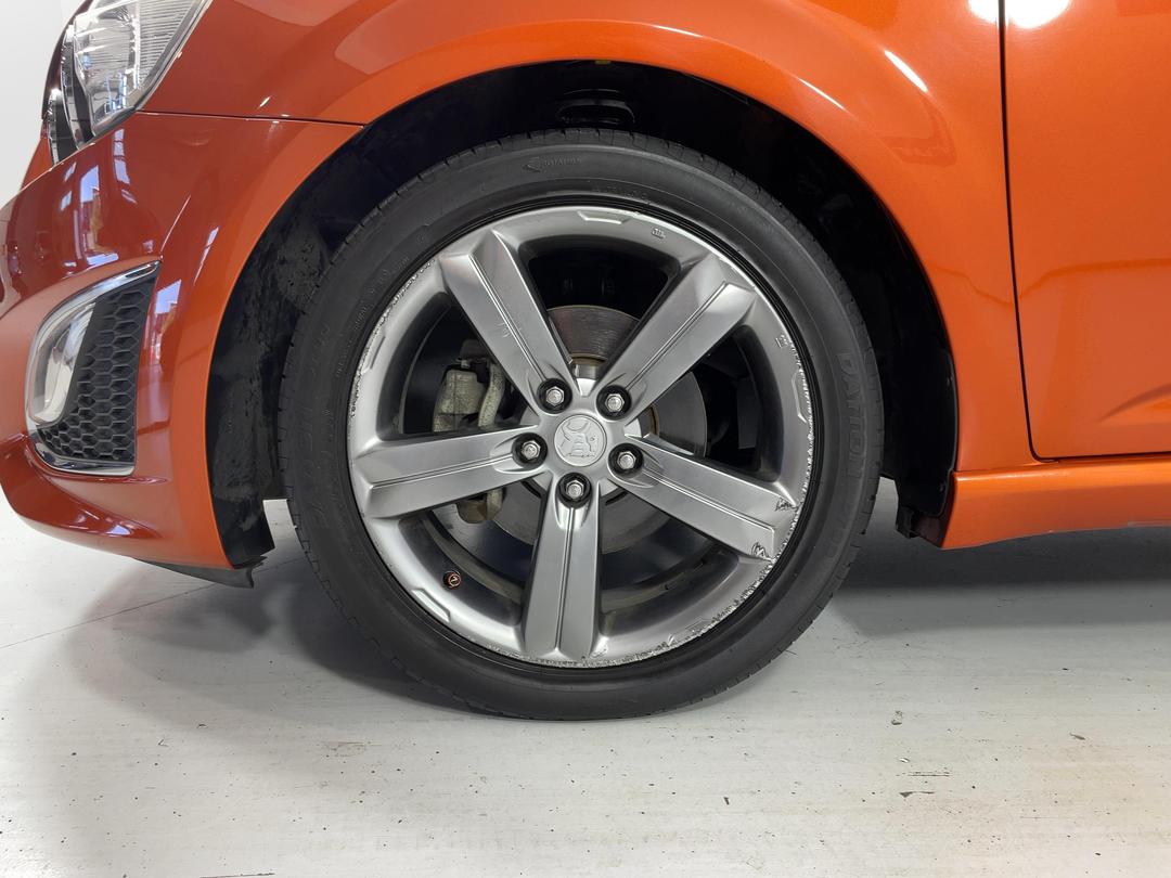 Photo '10' of Holden Barina