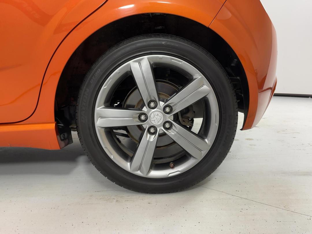 Photo '11' of Holden Barina