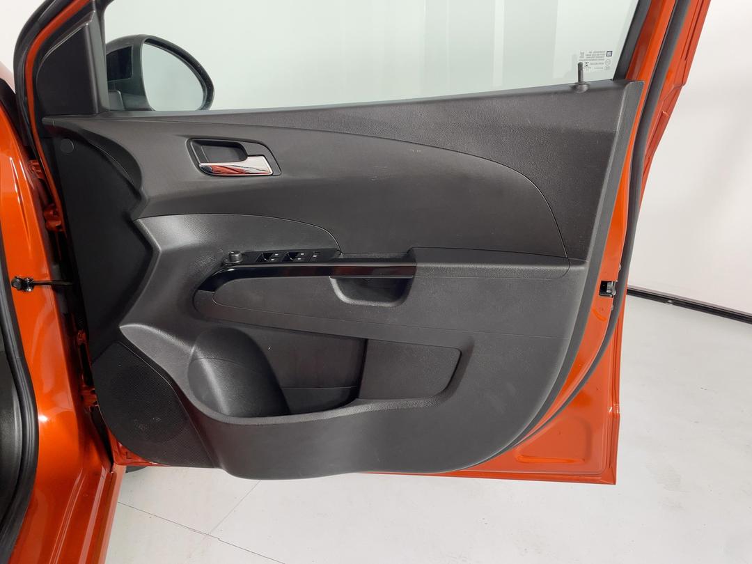 Photo '15' of Holden Barina
