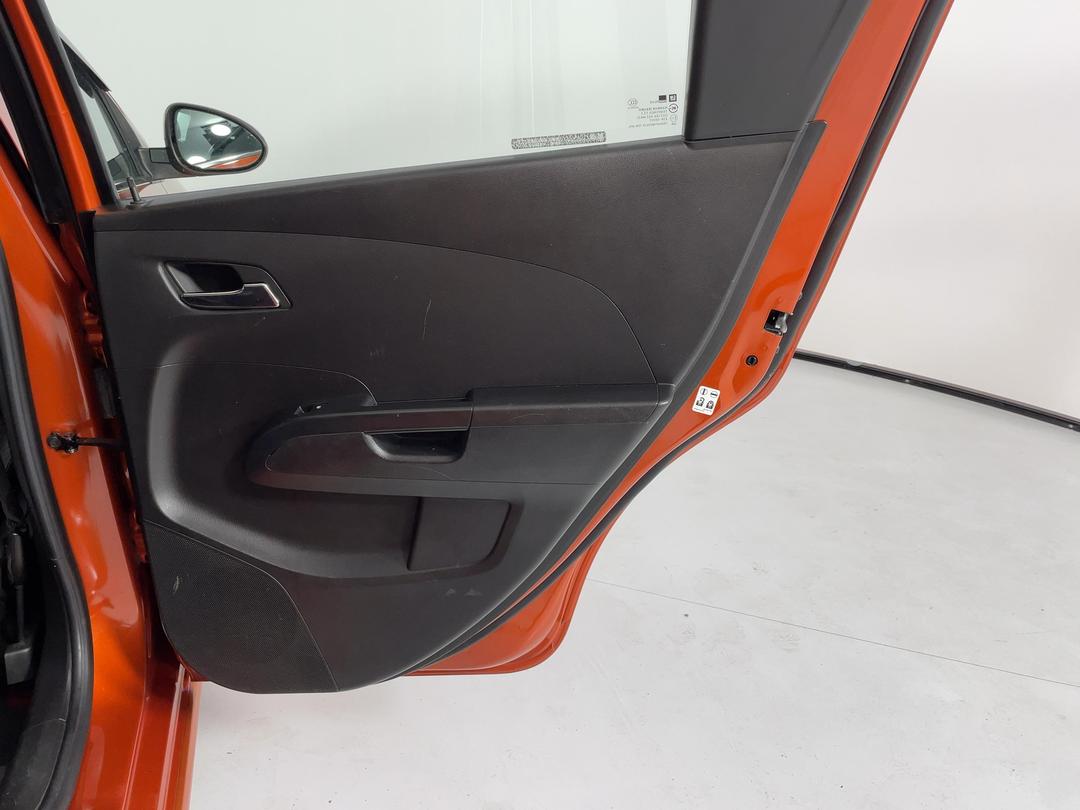 Photo '19' of Holden Barina