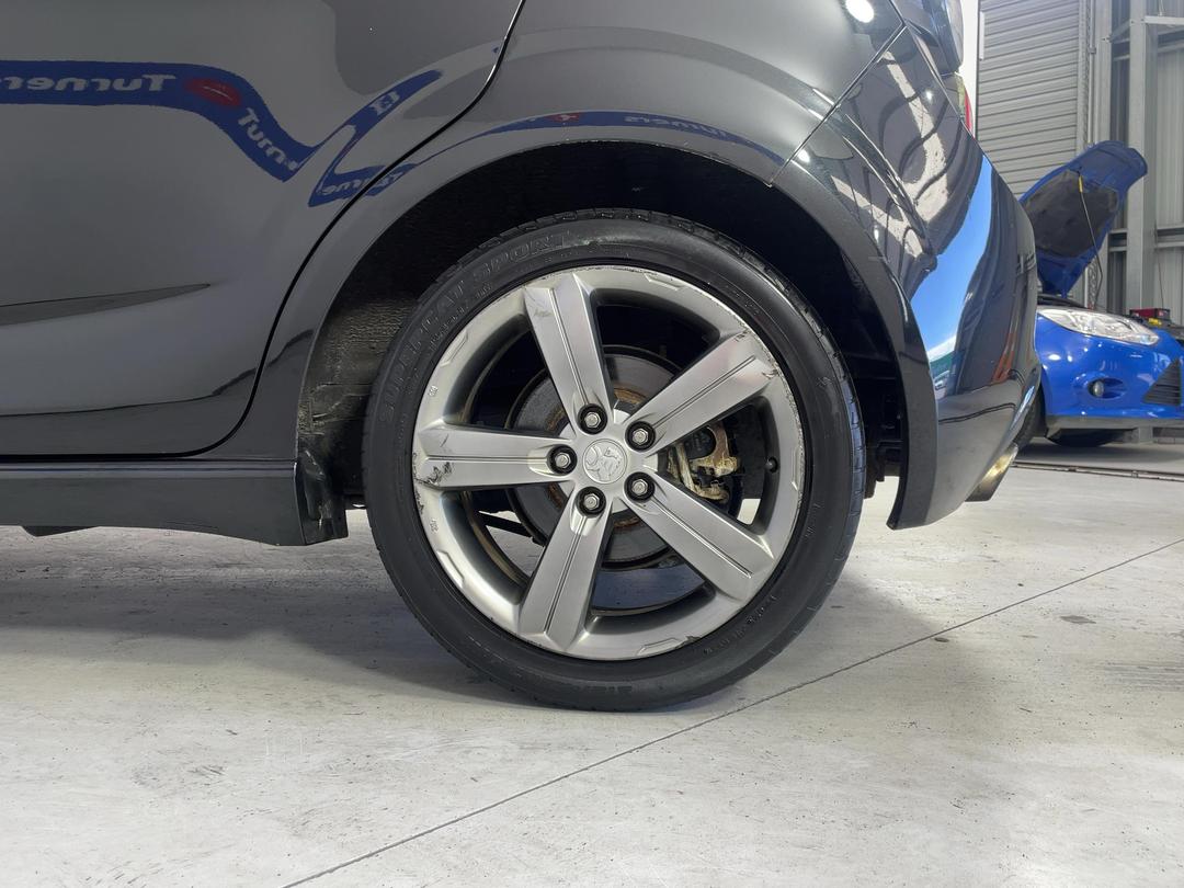 Photo '11' of Holden Barina
